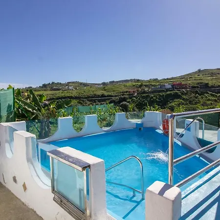 Holiday home Guia House